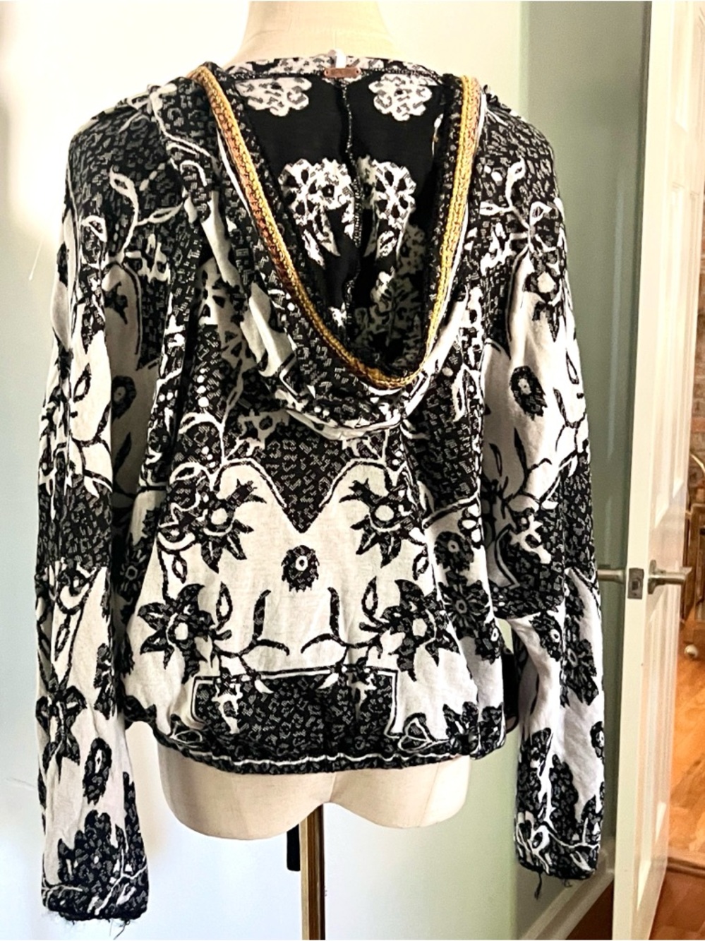 Free People Kanuk Embroidered Hoodie, Boho Hooded Drawstring Hem Size S - Picture 2 of 9